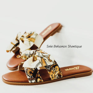 "Mandy" Cream & Gold Bow Slide Sandals
